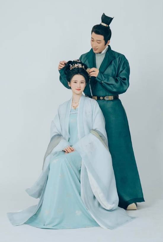 于正要和小15岁女演员有吻戏？导演回应：并没有！