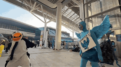 互联网新宠:鸽子舞王凭“雷霆舞姿”血洗全网(图13) 13