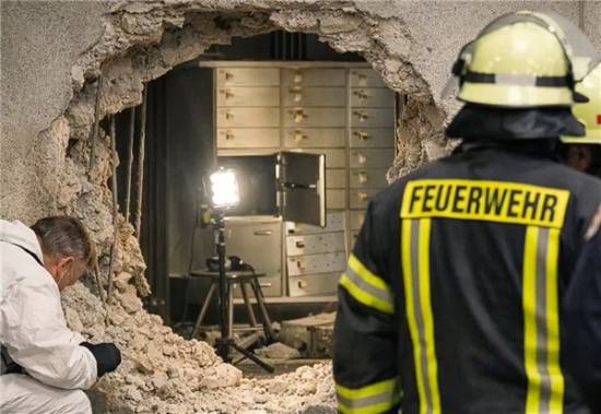 《惊天魔盗团》成真 德国一银行遭窃损失数千万欧元(图1) 游民星空