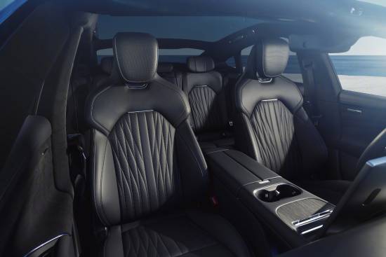 新一代小米SU7内饰官图首发!雷军对氛围灯超满意(图5) 游民星空