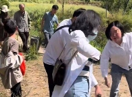 最新的顶级智斗爽剧，是钓鱼佬贴脸嘲讽放生大姨