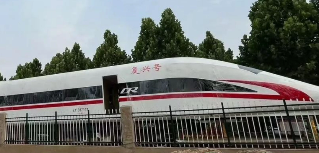 她们未必是专业的创作者，但她们正在重新定义UGC