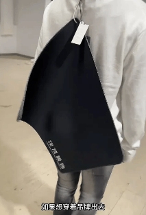 为了防止恶意退货,服装店老板给衣服挂上了烟灰缸(图2) 为了防止恶意退货,服装店老板给衣服挂上了烟灰缸