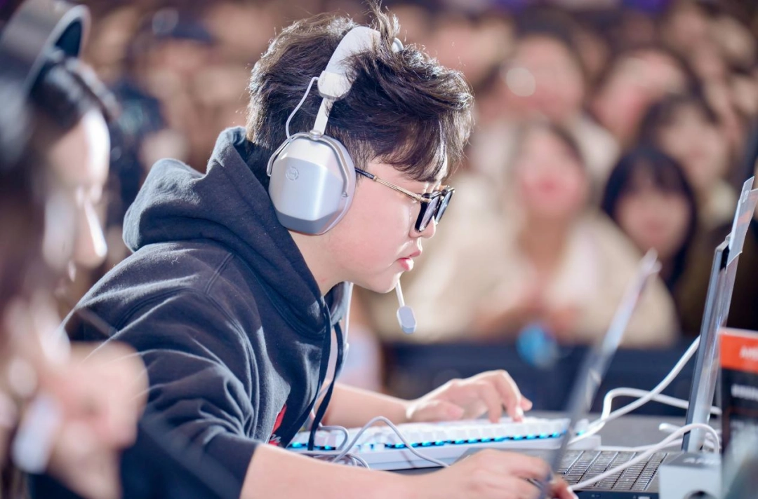 在AMD帧香电竞嘉年华,见证一场属于玩家的硬核狂欢(图6) 在AMD帧香电竞嘉年华,见证一场属于玩家的硬核狂欢