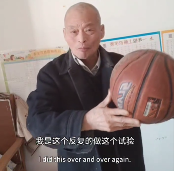 推翻爱因斯坦后，民科开始大战孙笑川