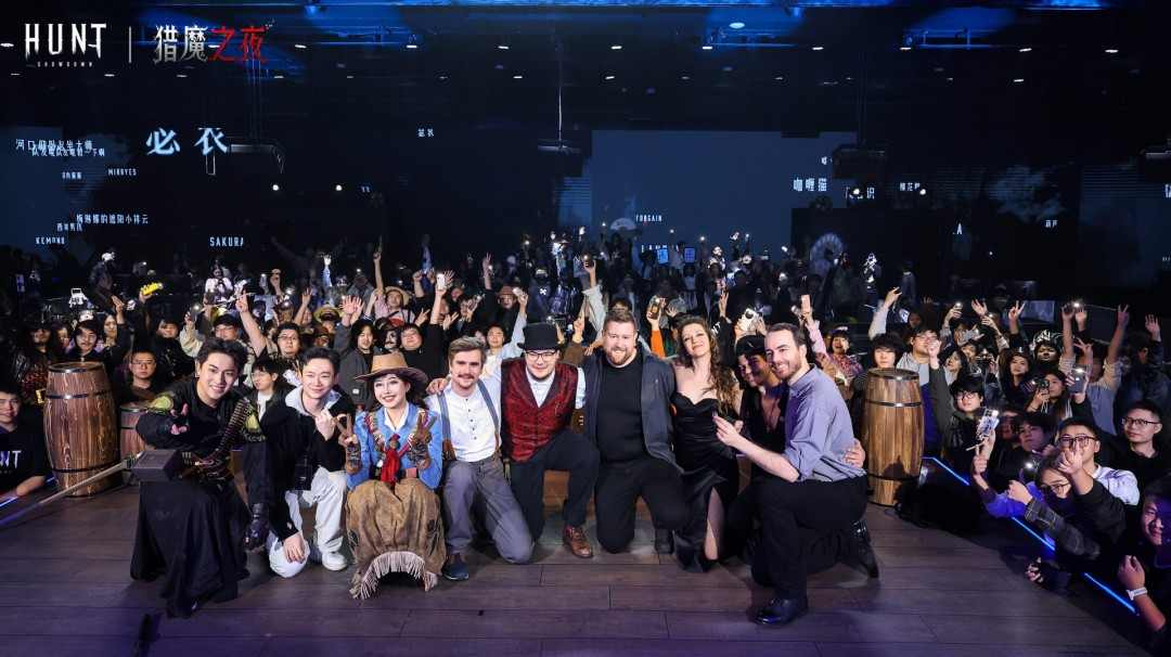 把一群老外带到重庆参加多人运动，这游戏玩的越来越大了