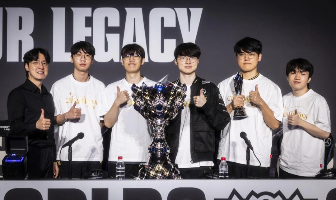 《英雄联盟》S15决赛赛后T1访谈:年龄不是问题(图1) 《英雄联盟》S15决赛赛后T1访谈:年龄不是问题