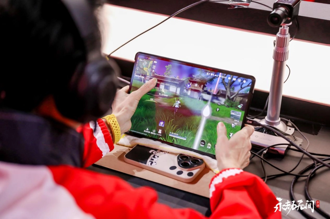 当我在看60岁的老人打电竞比赛时,我在看什么(图23) 当我在看60岁的老人打电竞比赛时,我在看什么