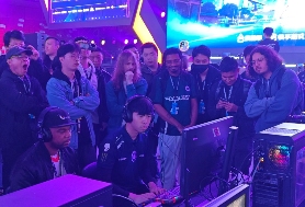 为向哥们证明《街头霸王6》不难，我要去总决赛揍“世界冠军”