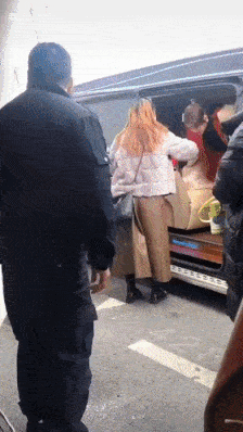 再度翻红的乌兰图雅,成了新的网络抽象圣体(图14) 再度翻红的乌兰图雅,成了新的网络抽象圣体