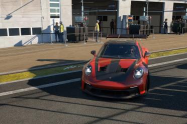 1600平方公里开放世界，赛车游戏竟然能养牛看风景