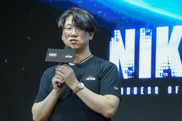 这家公司竟然给员工发万元奖金，还送苹果全家桶